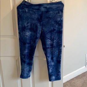 3/4 length tye dye leggings
